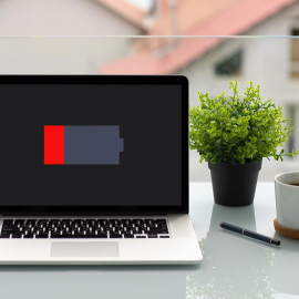 Tại sao laptop tụt pin nhanh?