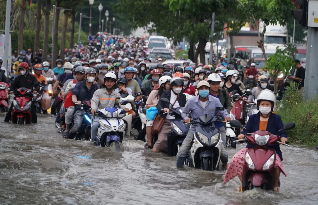 Những lưu ý cho người dùng Laptop vào mùa mưa