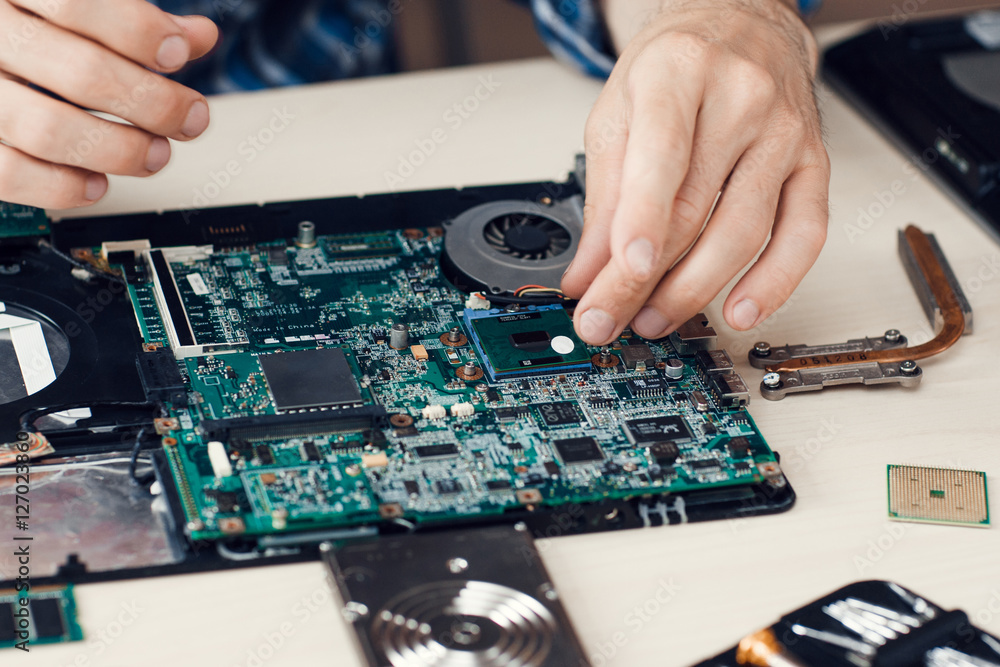 Hướng dẫn nhận biết Laptop lỗi mainboard và cách khắc phục