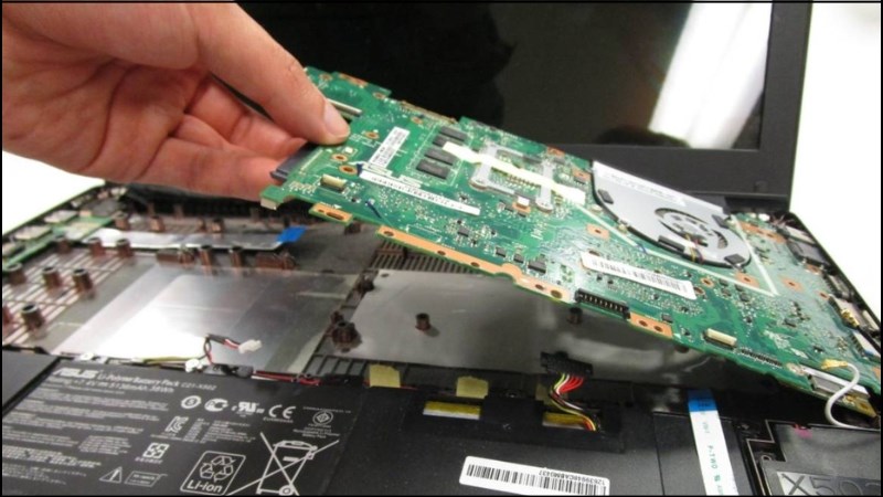 Màn hình đen khi khởi động: Phân biệt lỗi RAM, VGA, Mainboard hay Windows?